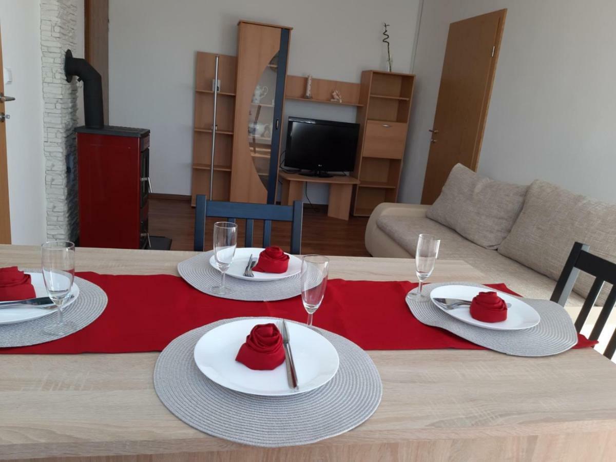 וינקורן Apartman Igy מראה חיצוני תמונה