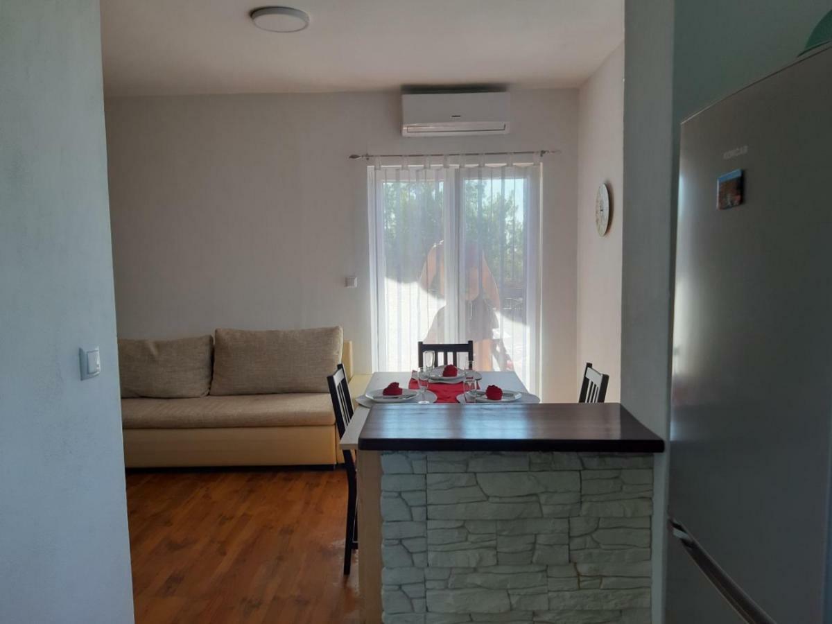 וינקורן Apartman Igy מראה חיצוני תמונה