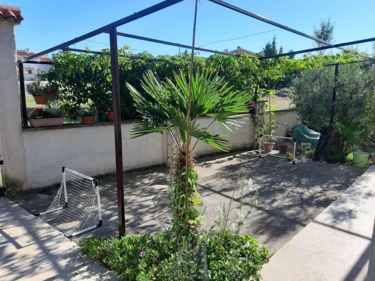 וינקורן Apartman Igy מראה חיצוני תמונה