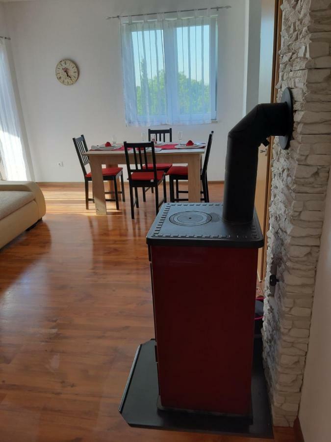 וינקורן Apartman Igy מראה חיצוני תמונה